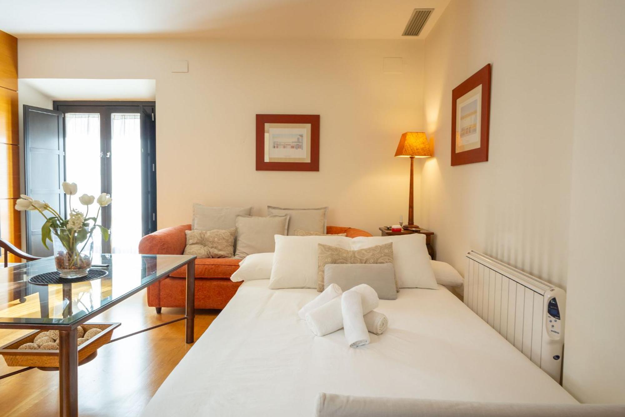 La Maestranza Charming One Or Two Bedrooms Apartments By Ocityzen Севилья Экстерьер фото
